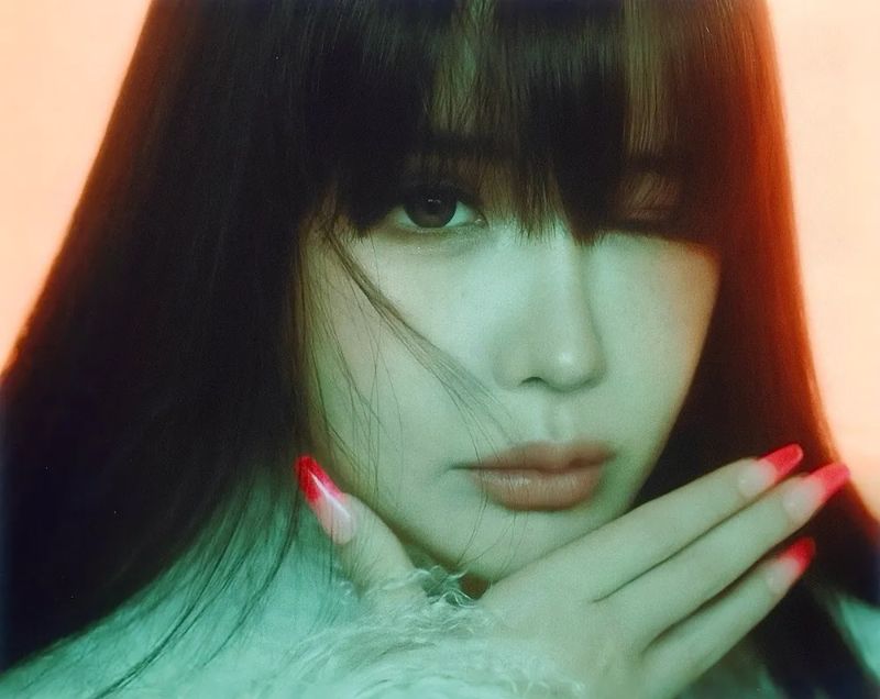 유튜버인 박봄의 대표 이미지