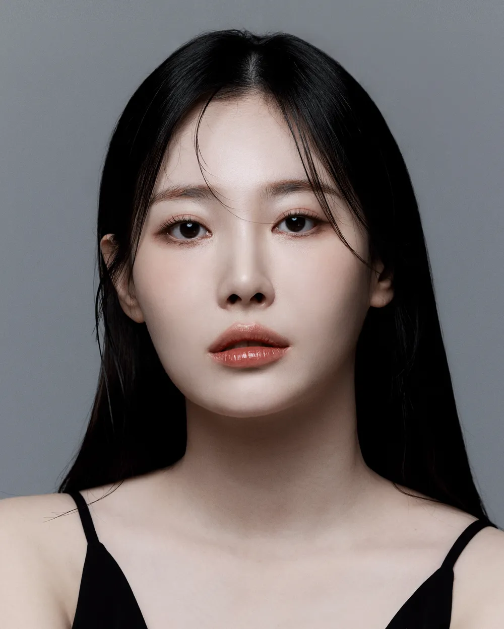 탤런트, 가수인 유라의 대표 이미지