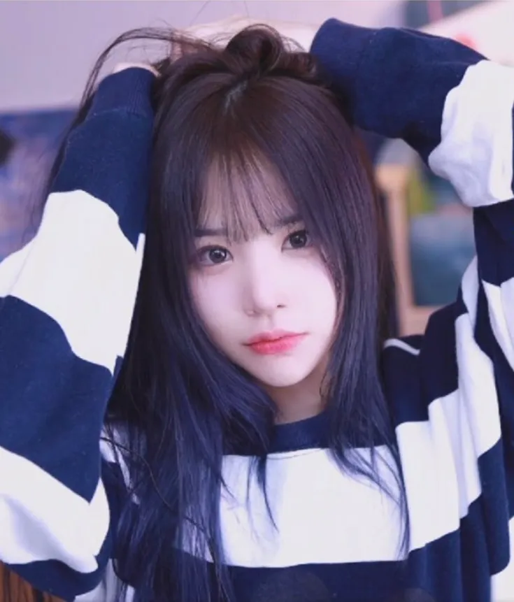 유튜버인 응지의 대표 이미지