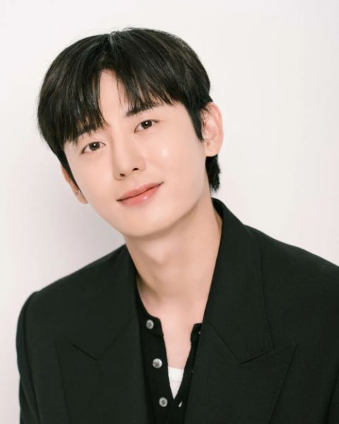 영화배우인 이지훈의 대표 이미지