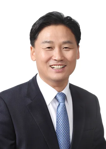 국회의원인 김영진의 대표 이미지