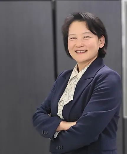 검사인 정유미의 대표 이미지
