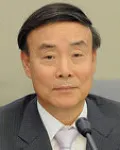 신문기자인 고영신의 대표 이미지