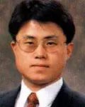 검사인 최성진의 대표 이미지