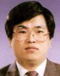 검사, (전직)변호사인 이상철의 대표 이미지