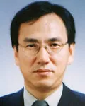 국영기업인, (전직)별정직공무원인 김찬의 대표 이미지