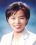 대학교수, (전직)방송프로듀서인 설진아의 대표 이미지