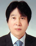신문인인 신수용의 대표 이미지