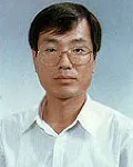 대학교수인 김현태의 대표 이미지