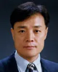 방송인, (전직)대학교수인 최창영의 대표 이미지