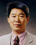 대학교수인 최형민의 대표 이미지