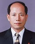 (전직)은행인인 윤상범의 대표 이미지