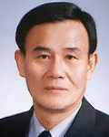 기업인, (전직)행정공무원인 이종만의 대표 이미지
