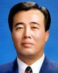 (전직)행정공무원, (전직)정당인인 강태룡의 대표 이미지