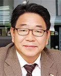 대학교수인 윤병선의 대표 이미지