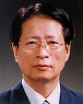 보험인인 이명현의 대표 이미지