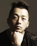 DJ, 음악감독인 비제이의 대표 이미지
