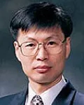 의사, 대학교수인 전용성의 대표 이미지