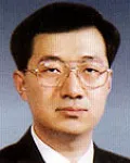 검사인 이중제의 대표 이미지