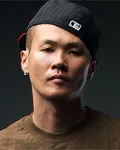 가수인 MC 나찰의 대표 이미지
