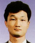 변호사, (전직)특정직공무원인 이명웅의 대표 이미지