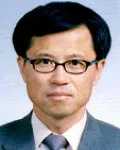 대학교수인 최종범의 대표 이미지