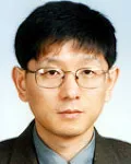대학교수인 홍성훈의 대표 이미지