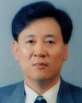 대학교수인 손영호의 대표 이미지
