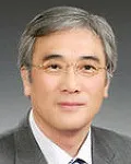 신문인인 이명관의 대표 이미지