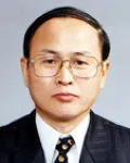 신문기자인 이욱용의 대표 이미지