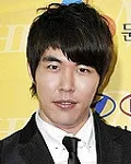 뮤지컬배우인 라준의 대표 이미지