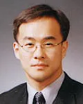 변호사인 이석의 대표 이미지