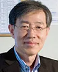 대학교수인 이용탁의 대표 이미지