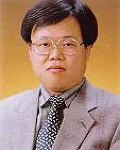 대학교수인 김시경의 대표 이미지