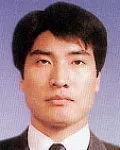 변호사, (전직)판사, (전직)군법무관인 이우룡의 대표 이미지