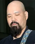 가수, 기타연주가인 윤병주의 대표 이미지
