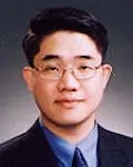 판사인 이흥권의 대표 이미지