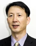 신문기자인 남윤호의 대표 이미지