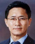 서양화가, 판화가, 대학교수인 황용진의 대표 이미지