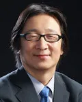 의사인 강윤구의 대표 이미지