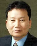기업인, (전직)언론인, (전직)행정공무원인 이성해의 대표 이미지