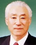 (전직)대학총장, (전직)정무직공무원인 정태수의 대표 이미지