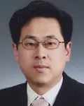 의사인 원종현의 대표 이미지