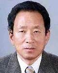 (전직)대학교수인 조성기의 대표 이미지