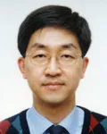의사인 윤현기의 대표 이미지