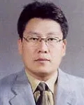 조각가인 류완하의 대표 이미지