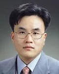 변호사, (전직)군법무관인 송진윤의 대표 이미지
