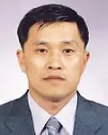 변호사, (전직)군법무관인 오민근의 대표 이미지