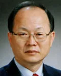 사회기관단체인, (전직)기업인인 홍일화의 대표 이미지