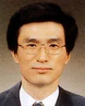 변호사, (전직)판사인 김건일의 대표 이미지